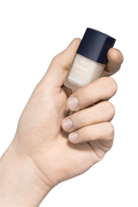 chanel boy de|boy de chanel nail polish.